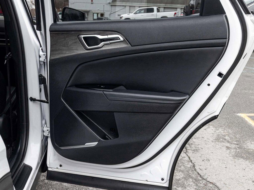 Used 2024 Kia Sportage X-Line image 14