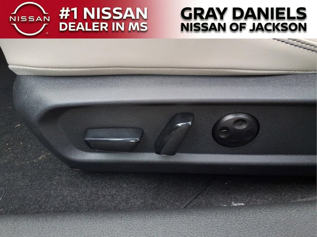 New 2026 Nissan Sentra SL w/ Floor Mat Package FWD image 11