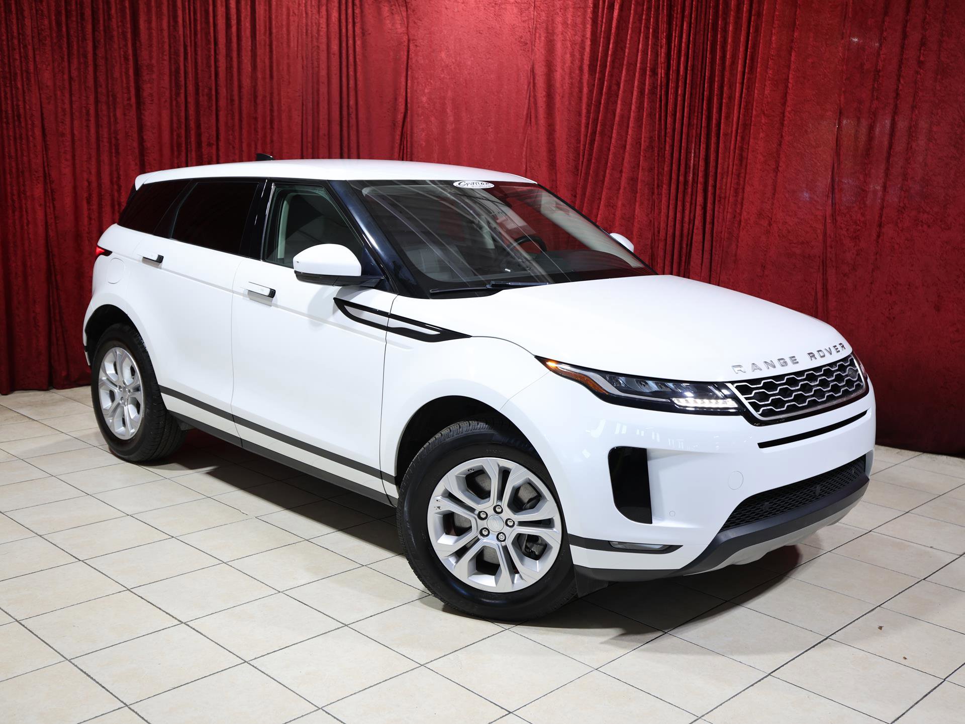 Used 2020 Land Rover Range Rover Evoque S image 2