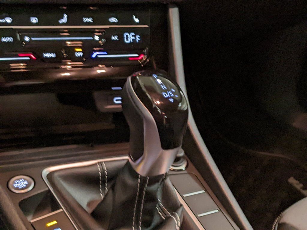 New 2026 Volkswagen Jetta SE FWD image 20