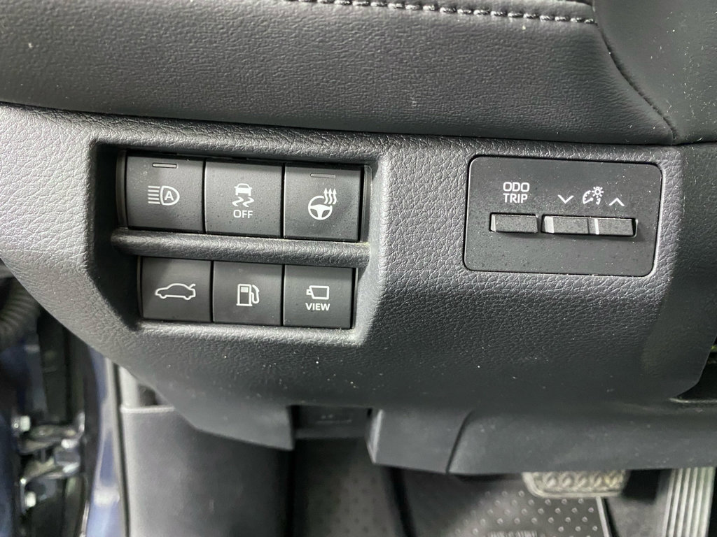 Used 2021 Toyota Avalon Limited w/ Advanced Safety Package FWD image 22