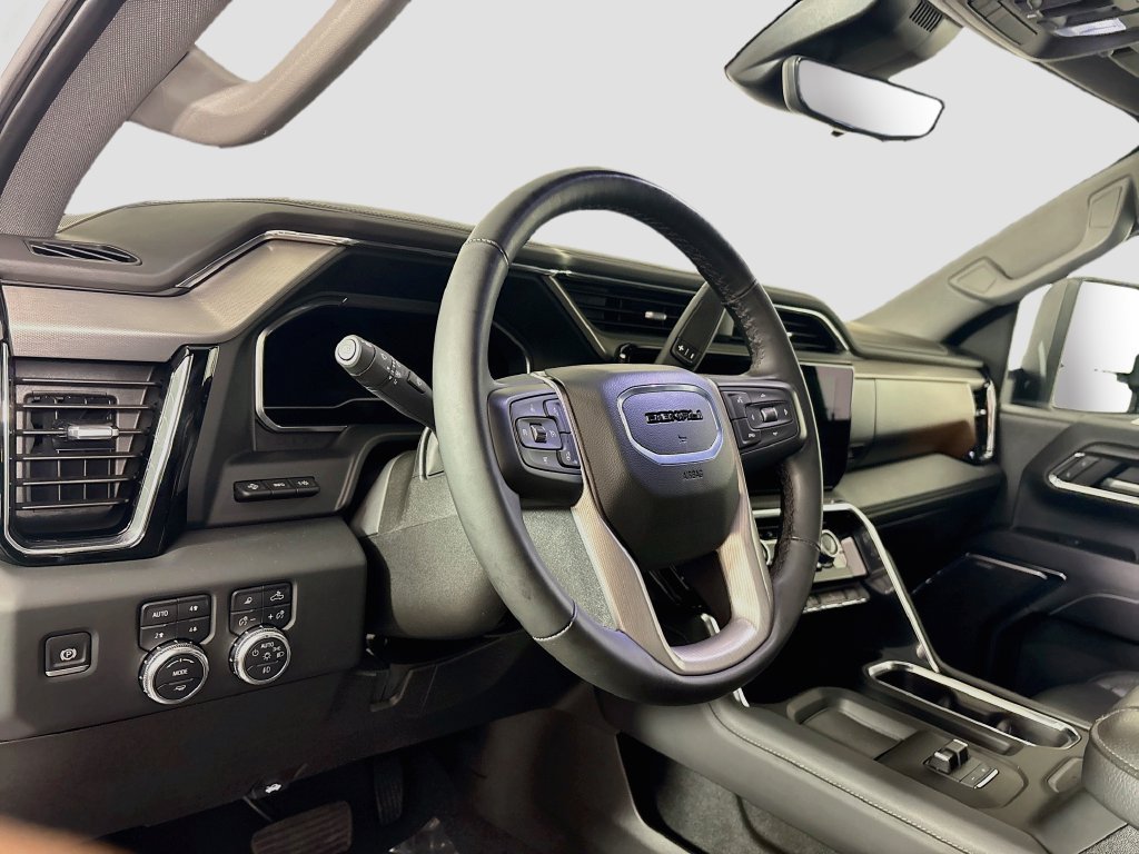 Certified 2024 GMC Sierra 3500 Denali w/ Technology Package AWD/4WD image 11