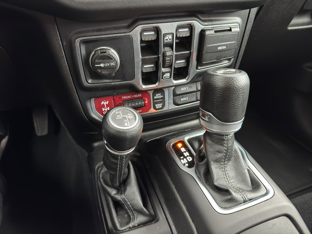 Used 2024 Jeep Wrangler Unlimited Rubicon 4xe image 33