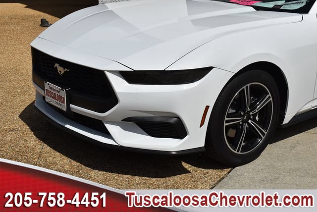 Used 2025 Ford Mustang Coupe RWD image 36