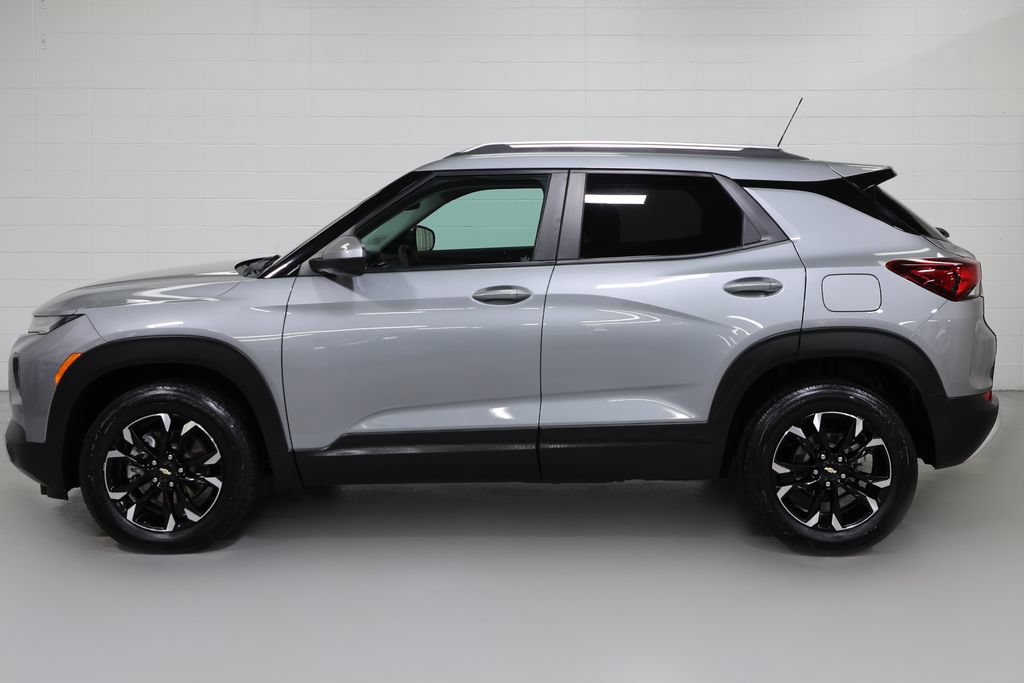 Used 2023 Chevrolet TrailBlazer LT w/ Convenience Package AWD/4WD image 14