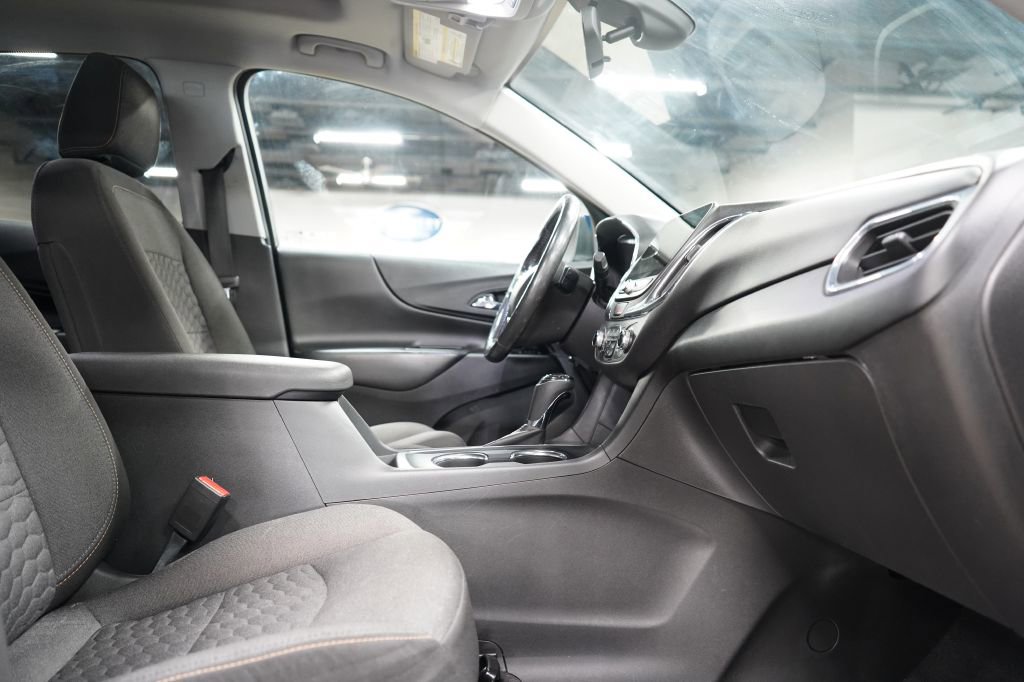 Used 2020 Chevrolet Equinox LT FWD image 23