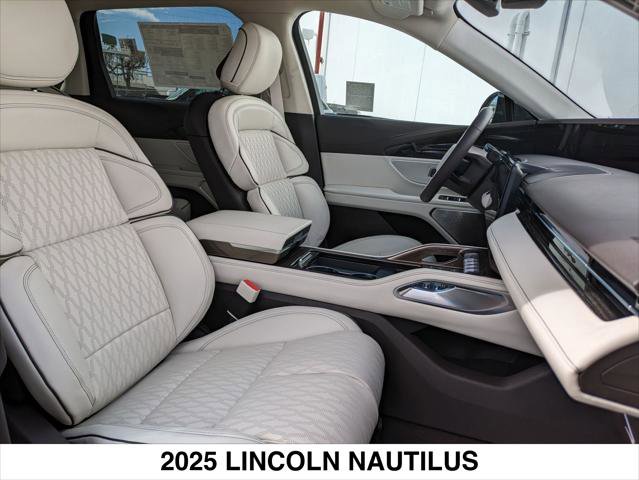 New 2025 Lincoln Nautilus Black Label w/ Jet Appearance Package AWD/4WD image 13