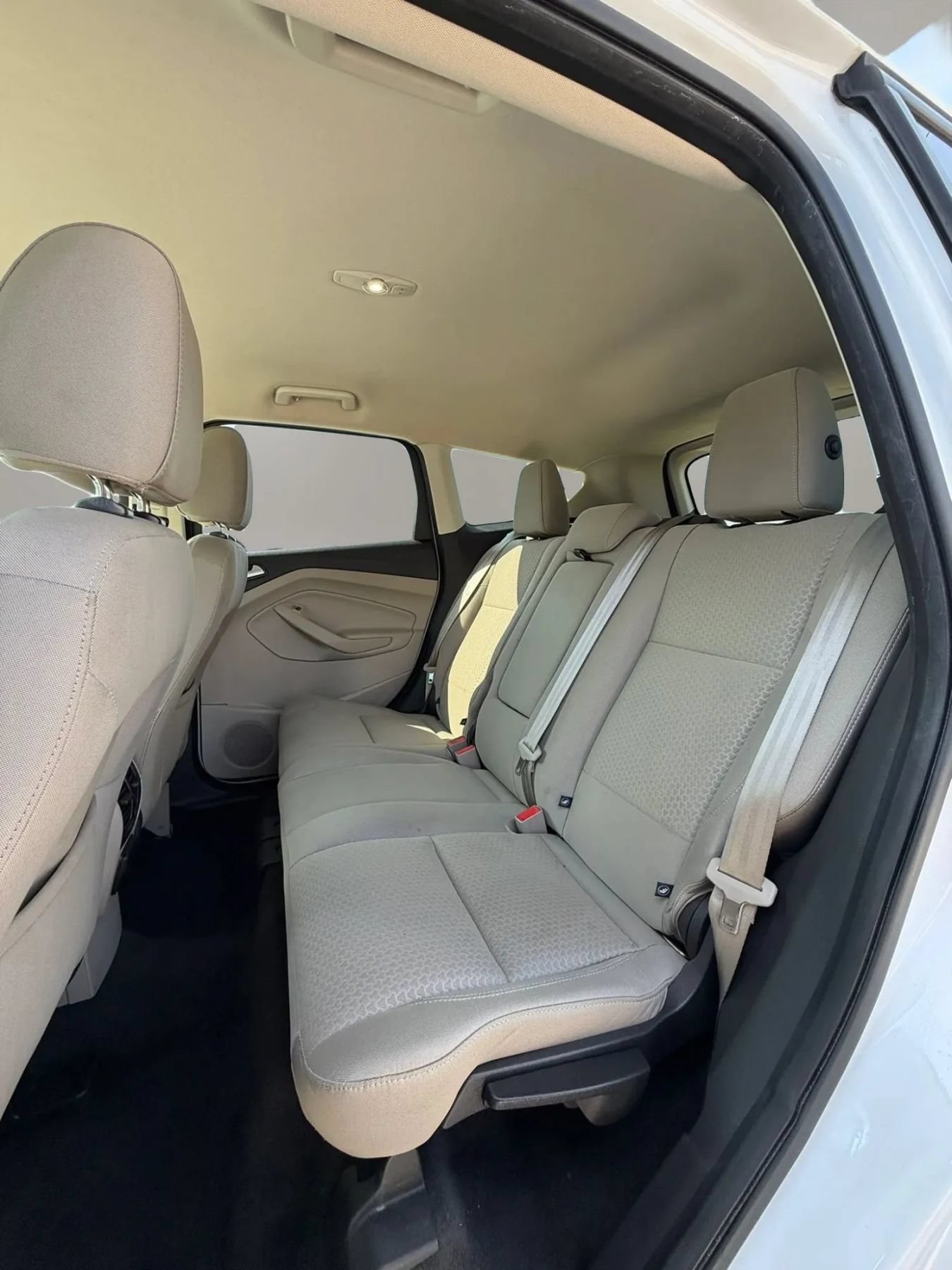 Used 2017 Ford Escape SE w/ Equipment Group 201A FWD image 12