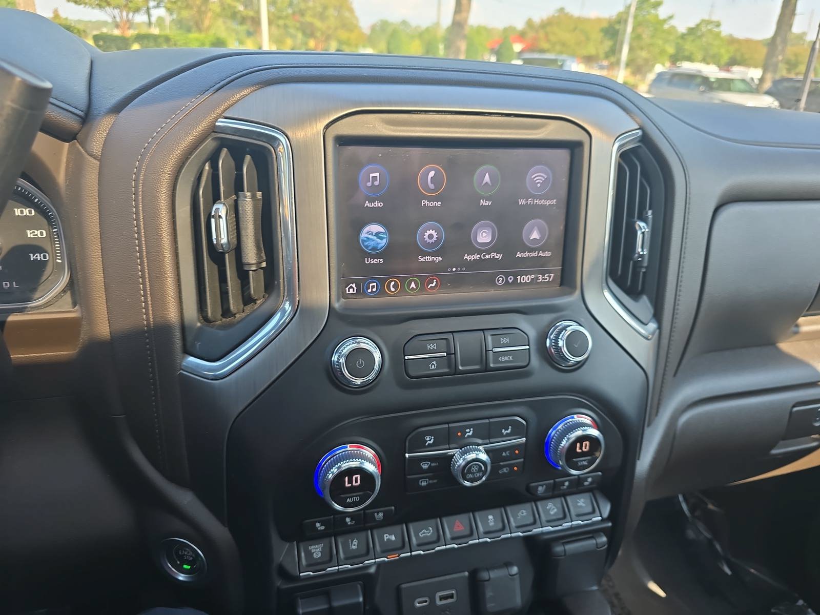 Used 2022 GMC Sierra 2500 Denali w/ Denali Ultimate Package AWD/4WD image 21