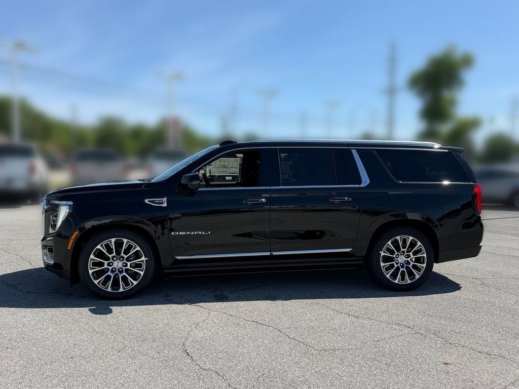 New 2026 GMC Yukon XL Denali w/ Denali Reserve Package AWD/4WD image 2