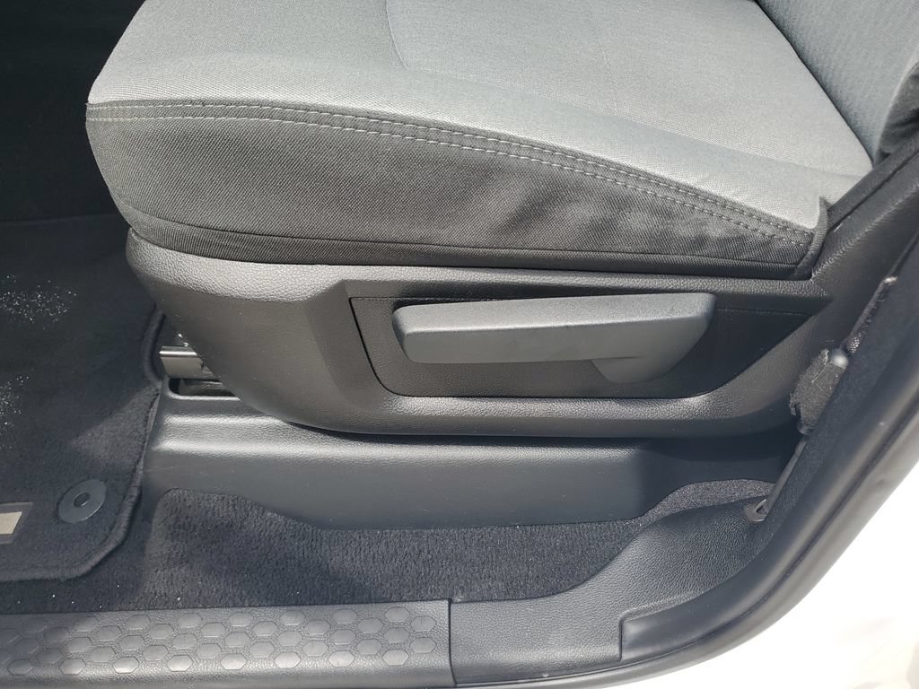 Used 2019 RAM 2500 Big Horn AWD/4WD image 16