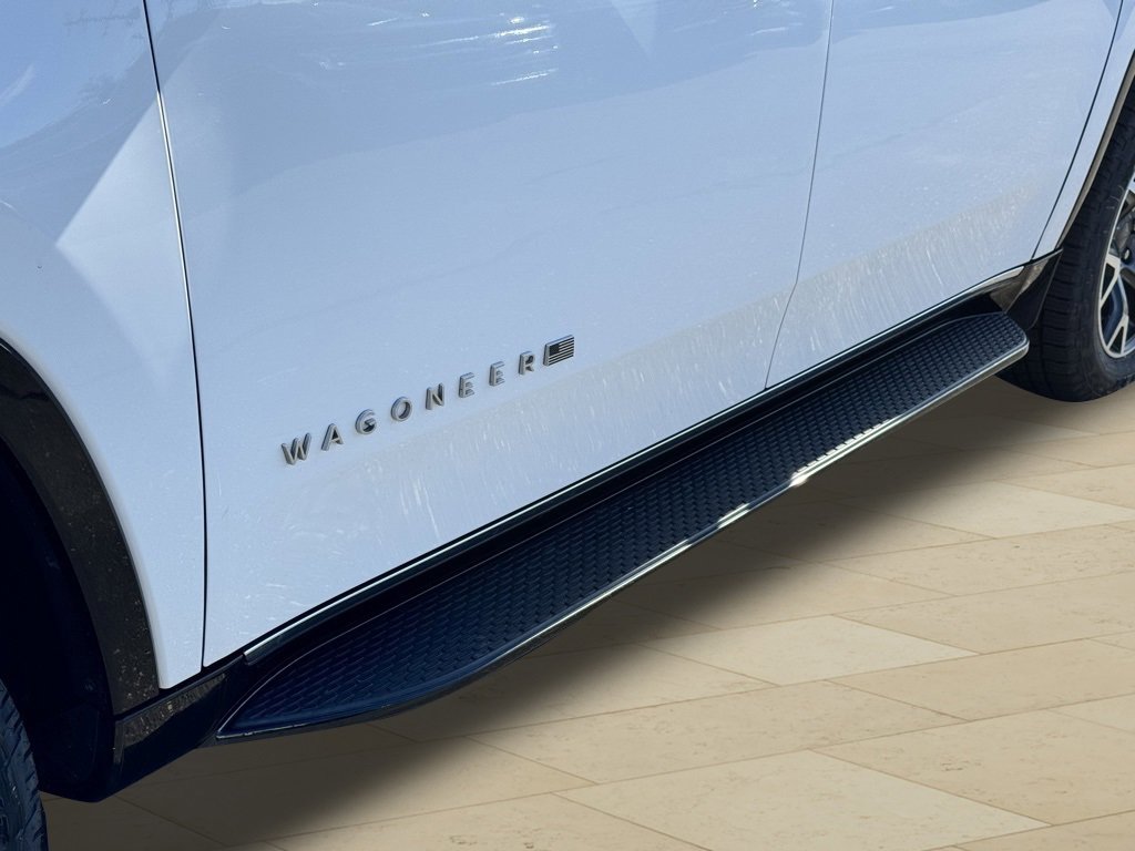 Used 2024 Jeep Wagoneer L Series III w/ Flexible Seating Group image 38