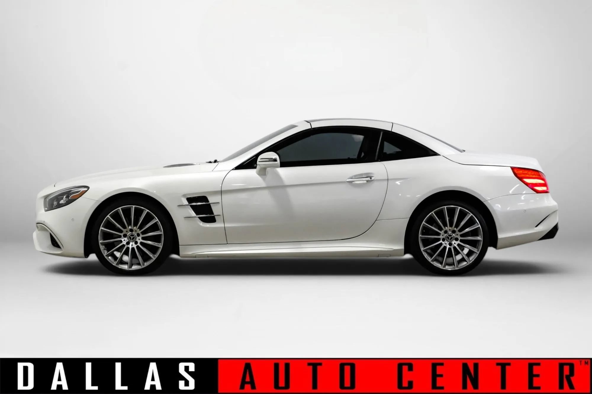Used 2020 Mercedes-Benz SL 450 w/ Premium Package image 8