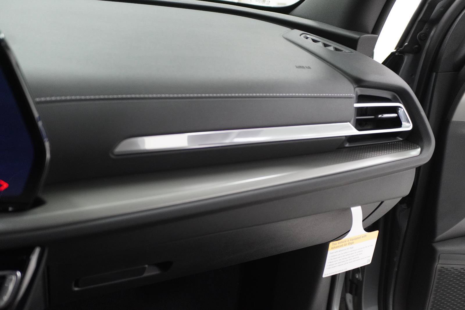 New 2026 Chevrolet Traverse LT FWD image 17