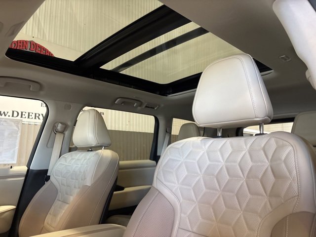New 2026 Nissan Armada Platinum image 32