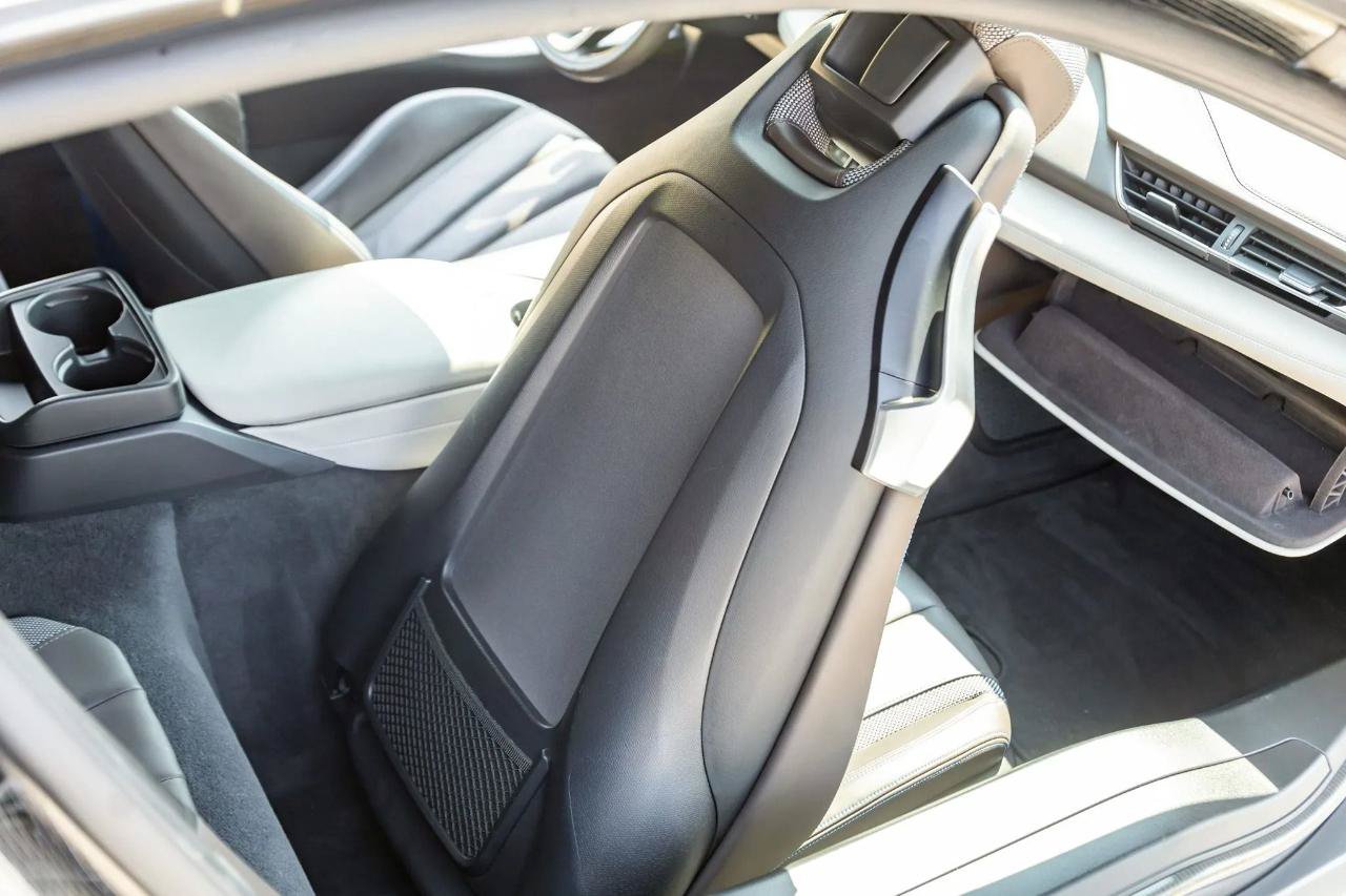 Used 2014 BMW i8 AWD/4WD image 43