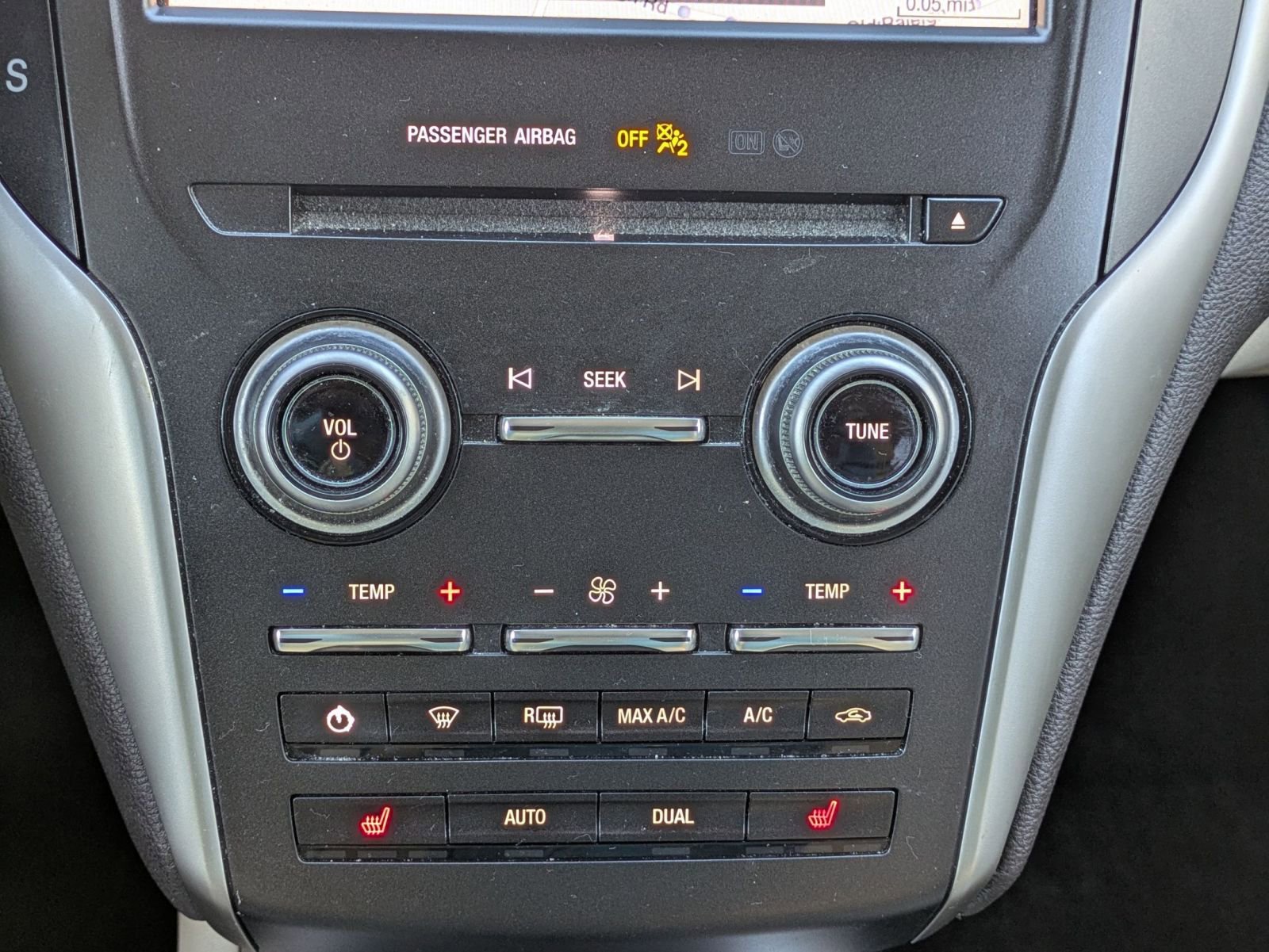 Used 2019 Lincoln MKC Select w/ Select Plus Package image 15