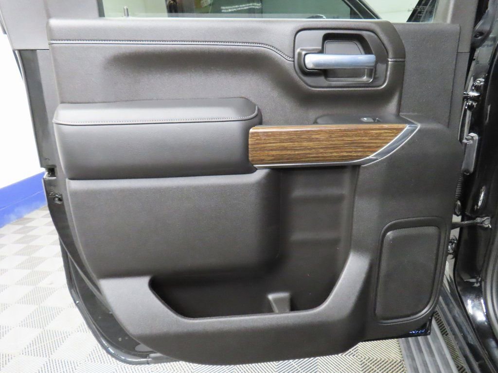 Used 2023 Chevrolet Silverado 3500 High Country w/ Z71 Off-Road Package image 78