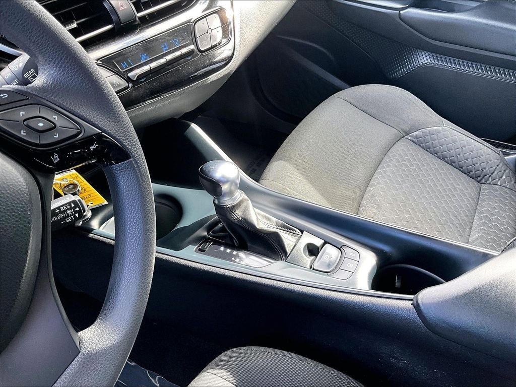 Used 2021 Toyota C-HR LE image 21