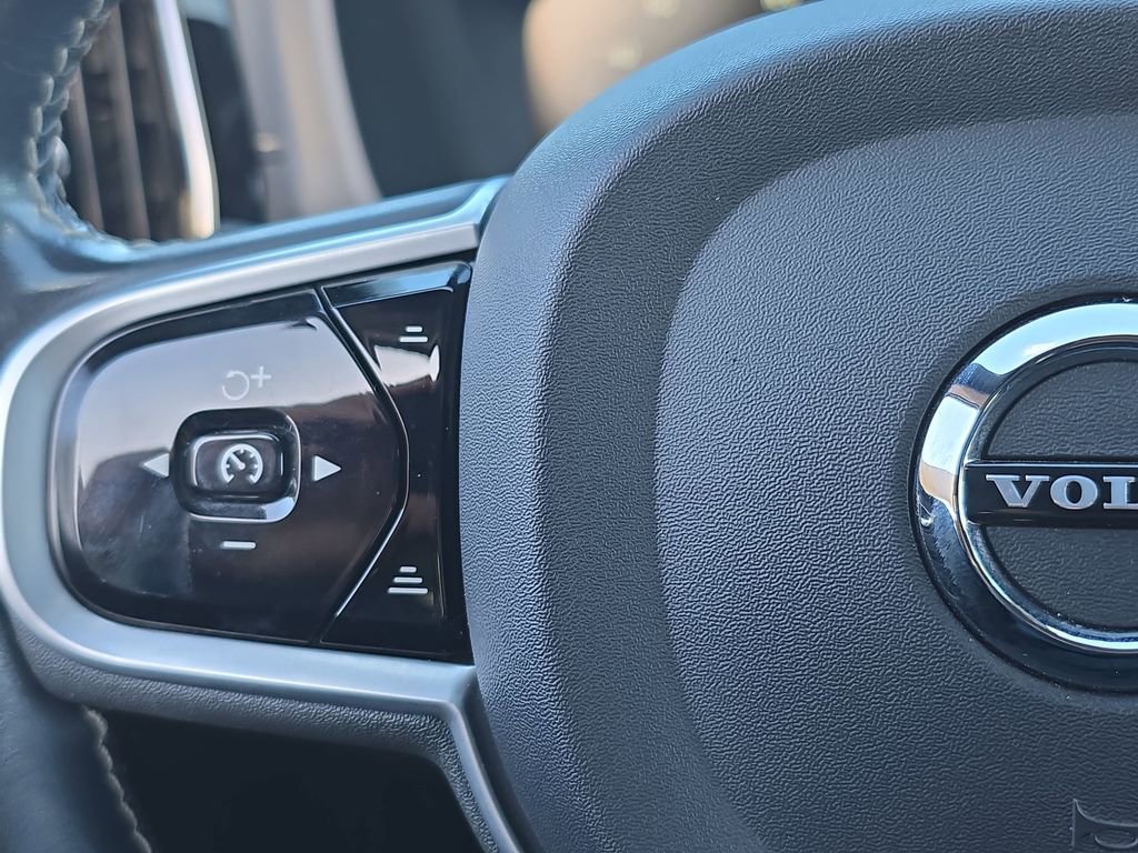 Used 2021 Volvo XC60 T8 R-Design w/ Protection Package Premier image 20