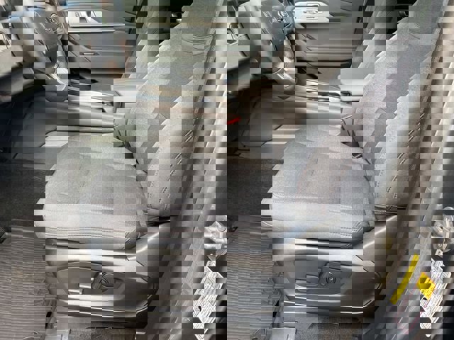 Used 2025 Ford Explorer Active RWD image 19