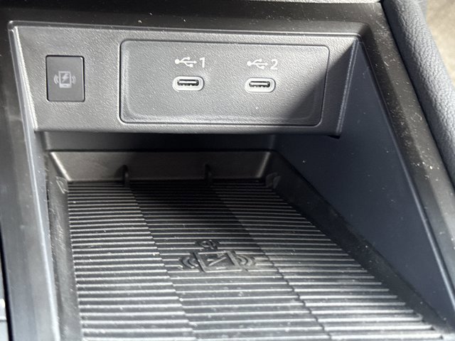 New 2025 Nissan Kicks SR image 20