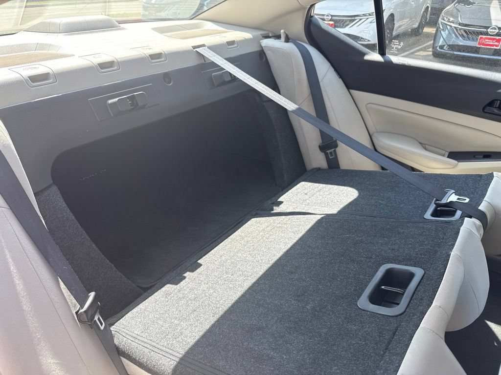 Certified 2025 Nissan Altima 2.5 SV FWD image 28