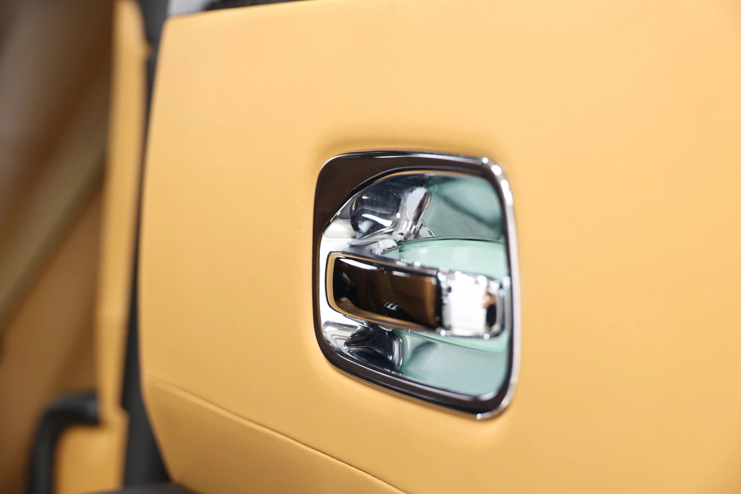 Used 2017 Rolls-Royce Ghost image 46