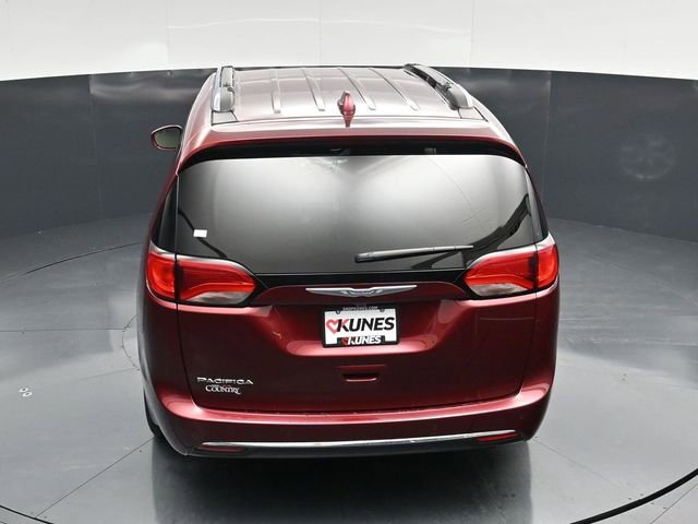 Used 2020 Chrysler Pacifica Touring-L w/ Tire & Wheel Group image 51