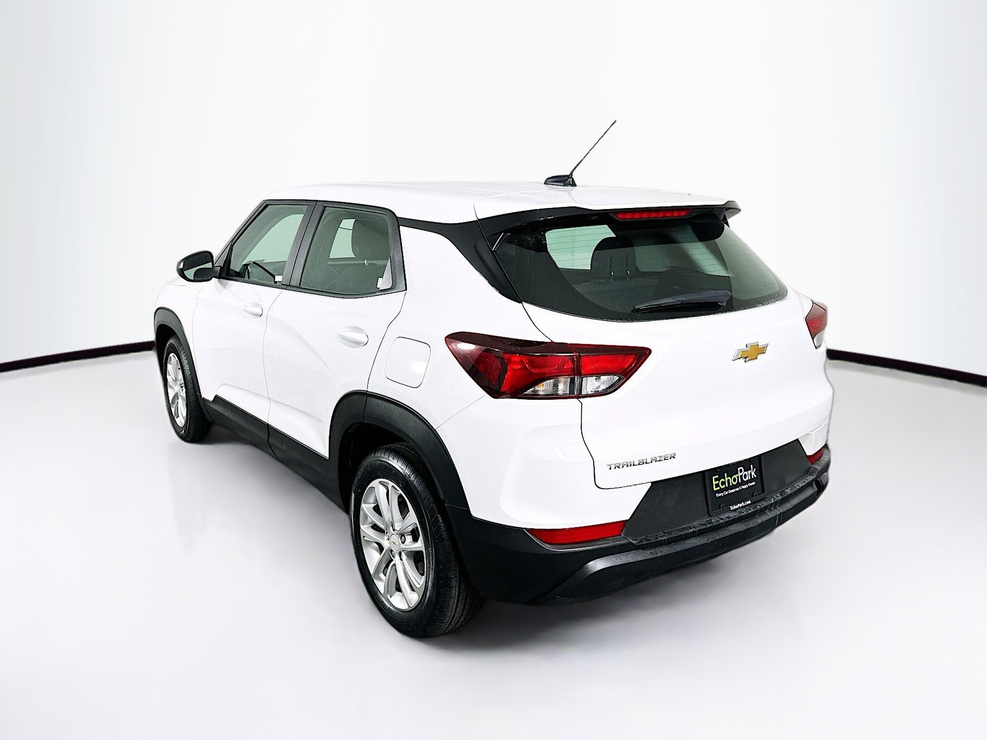 Used 2024 Chevrolet TrailBlazer LS image 5