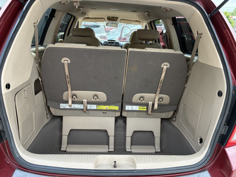 Used 2008 Hyundai Entourage GLS FWD image 14