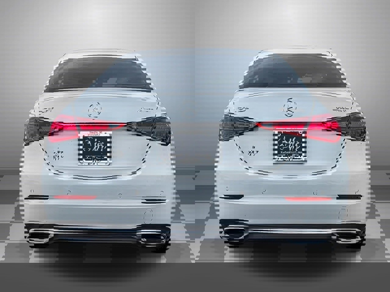 Used 2024 Mercedes-Benz C 300 4MATIC Sedan image 5