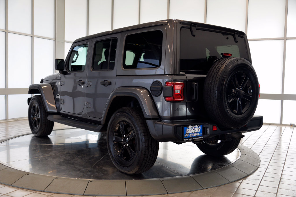 Used 2019 Jeep Wrangler Unlimited Sahara AWD/4WD image 6