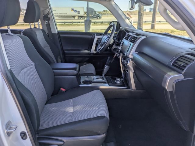 Used 2020 Toyota 4Runner SR5 image 33