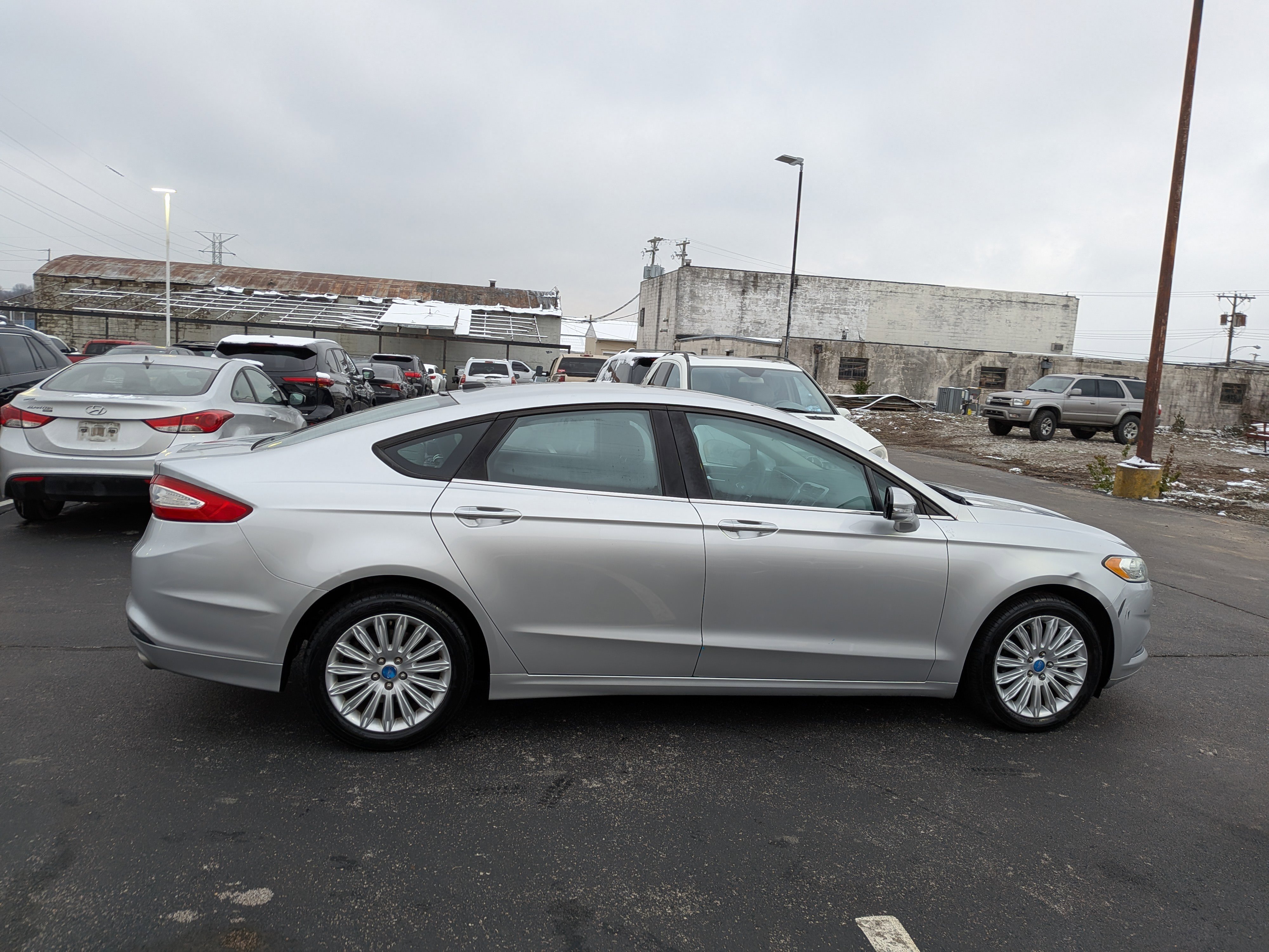 Used 2013 Ford Fusion SE image 10