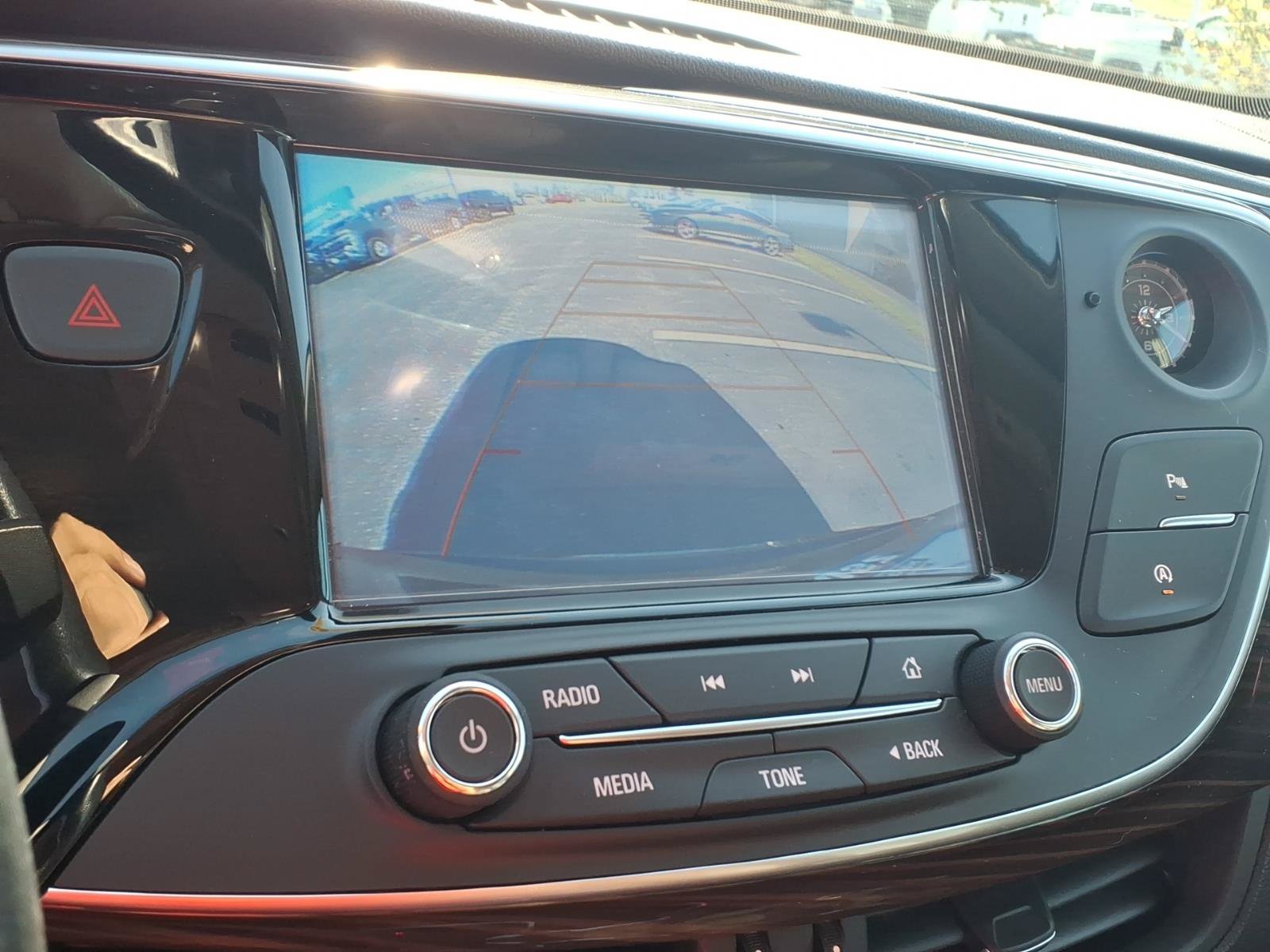 Used 2020 Buick Envision Essence AWD/4WD image 13