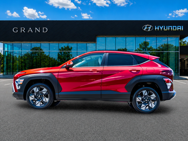 Used 2024 Hyundai Kona SEL AWD/4WD image 2