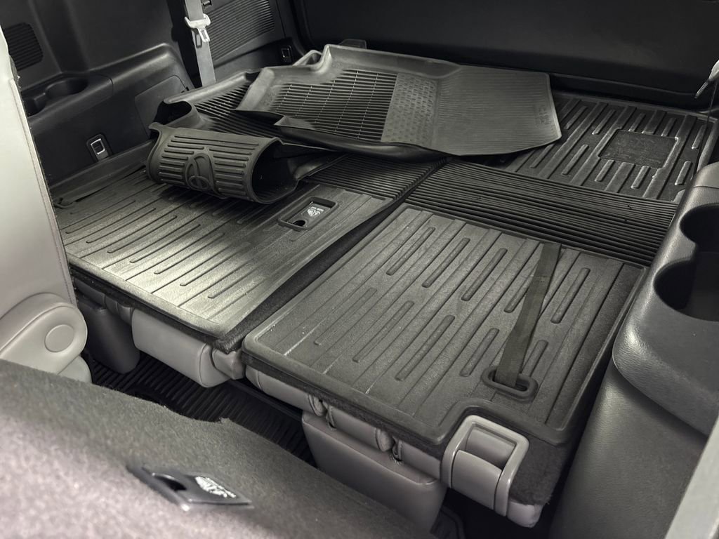 Used 2023 Toyota Highlander XLE image 31