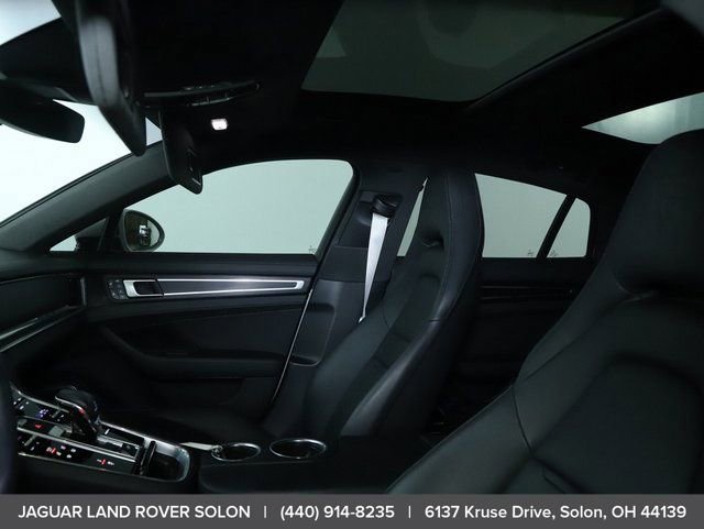 Used 2023 Porsche Panamera 4 image 18