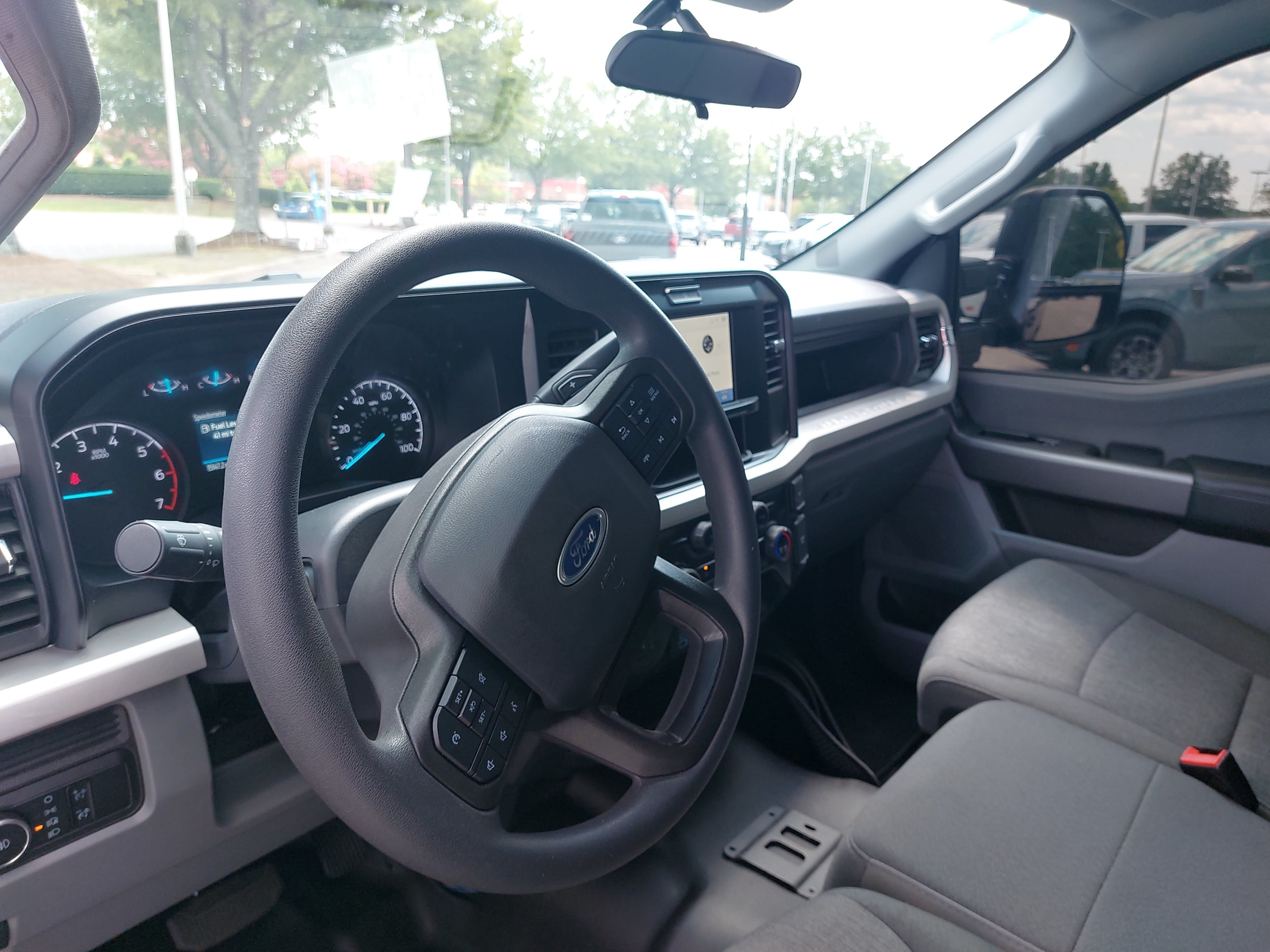 Used 2025 Ford F350 XL w/ STX Appearance Package AWD/4WD image 14