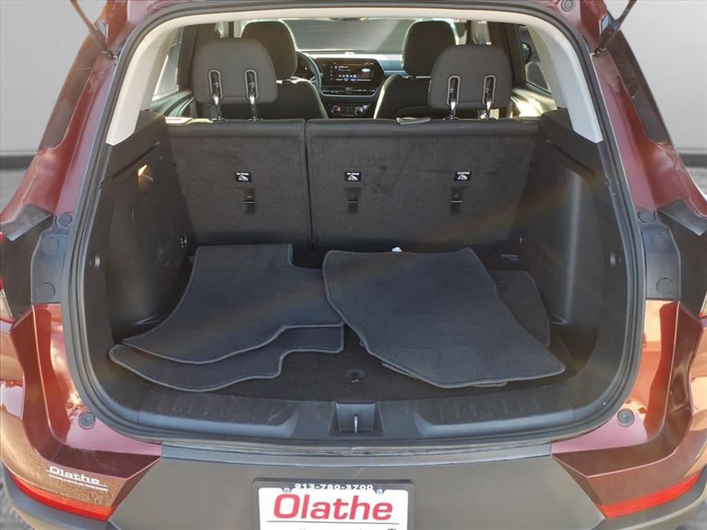 Used 2025 Chevrolet TrailBlazer LT image 5