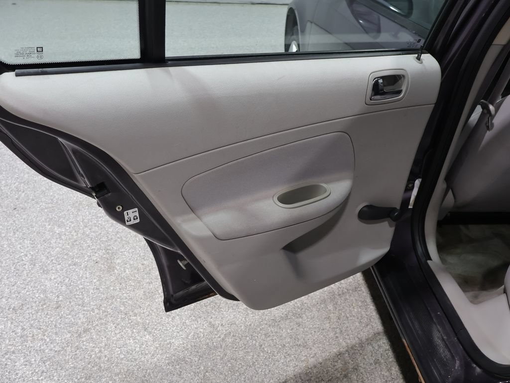 Used 2006 Chevrolet Cobalt LS FWD image 18