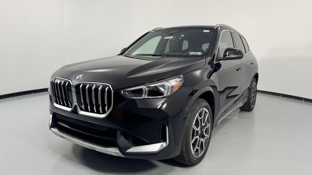 New 2026 BMW X1 xDrive28i w/ Convenience Package AWD/4WD image 3