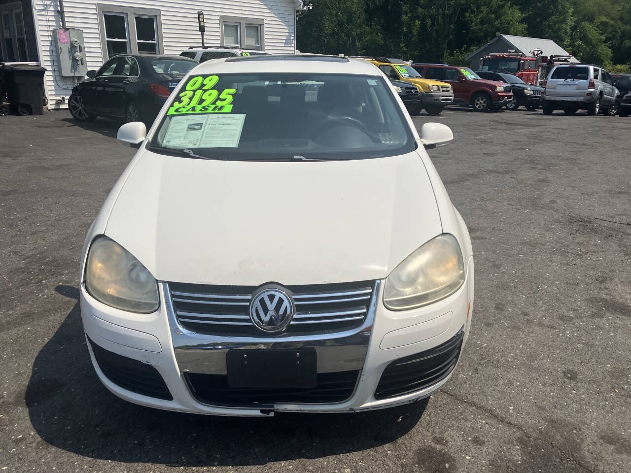 Used 2009 Volkswagen Jetta SEL FWD image 4