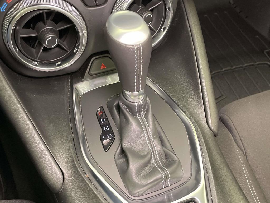 Used 2024 Chevrolet Camaro LT RWD image 21