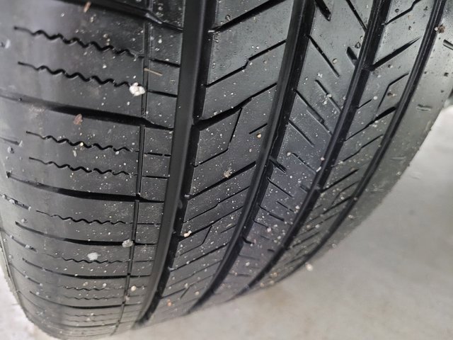 Used 2018 Ford Escape SE w/ Ford Safe & Smart Package image 23