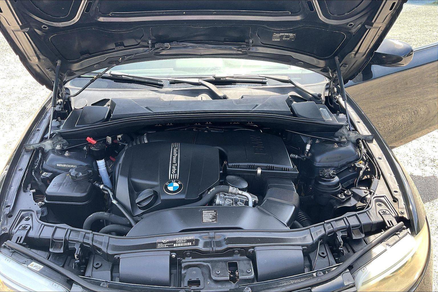 Used 2012 BMW 135i Convertible RWD image 26