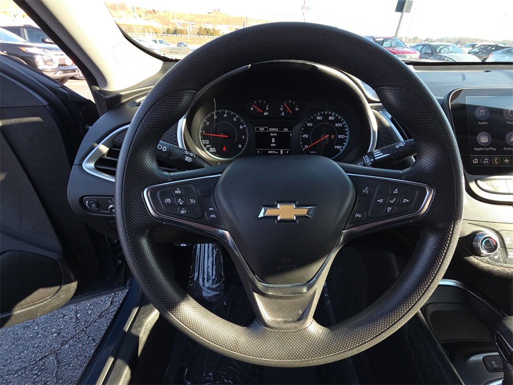 Used 2025 Chevrolet Malibu LT image 17