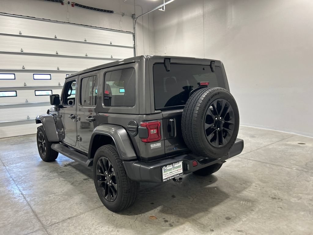 Used 2025 Jeep Wrangler Unlimited Sahara AWD/4WD image 8