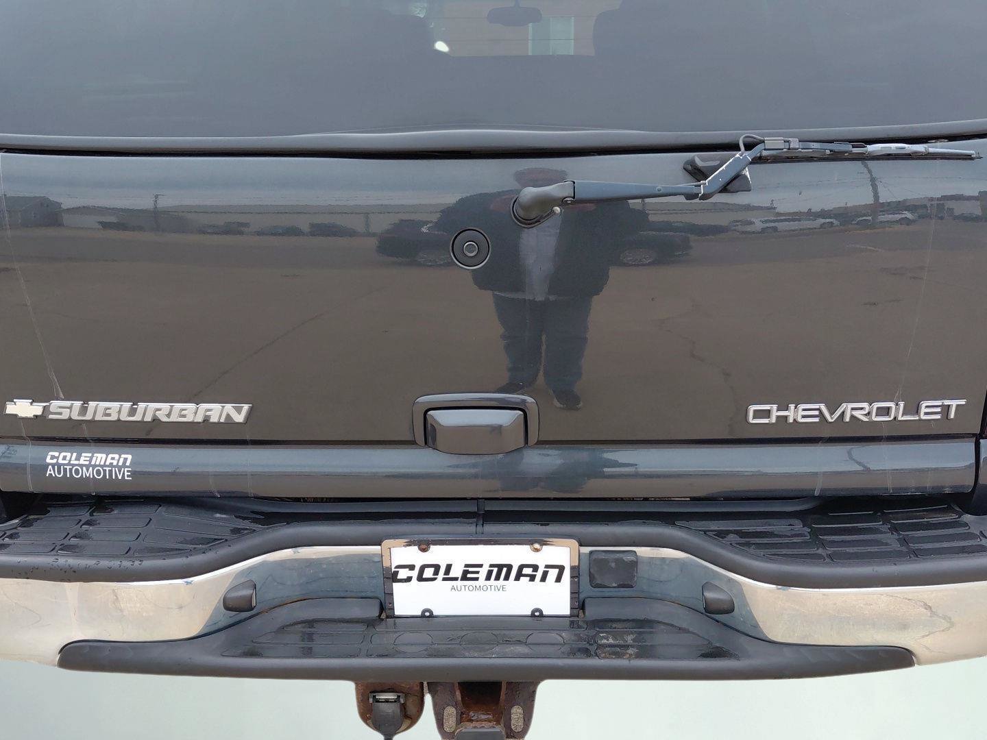 Used 2004 Chevrolet Suburban LT w/ Preferred Equipment Group AWD/4WD image 21